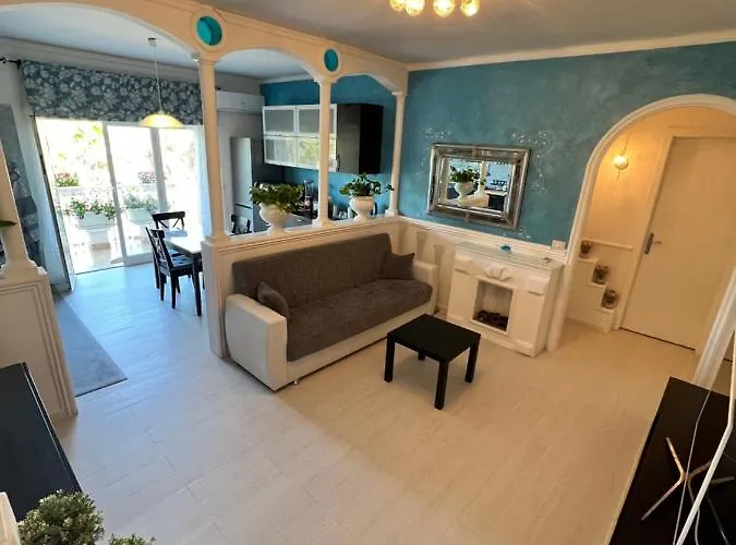 Relaxing Giardini-Naxos