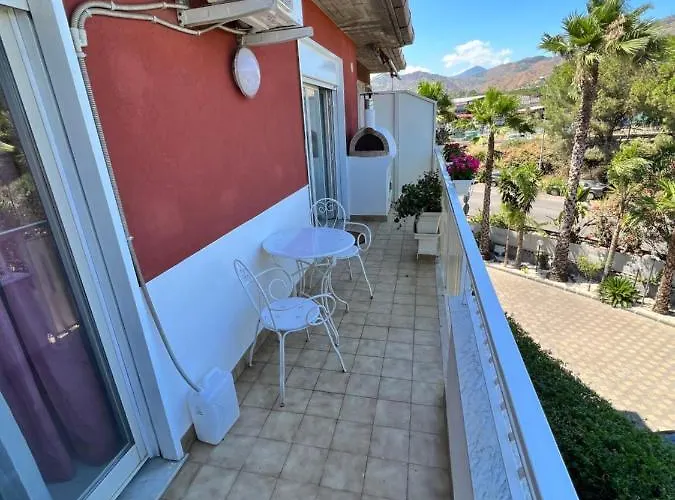 Relaxing Apartment Giardini-Naxos